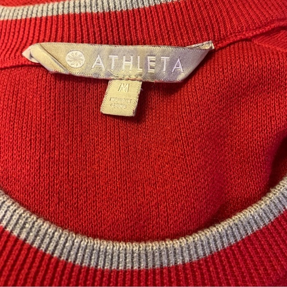 Athleta North Point Sweater with thumb holes, size medium. - Picture 6 of 7